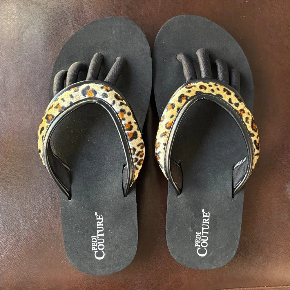 Women's Black Toe-Separator Sandals with Leopard Print Strap